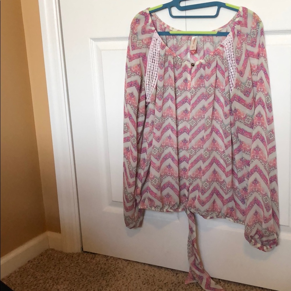 No Boundaries XXL long sleeve sheer blouse